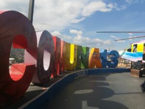 Comuna 13, Medellín, Graffitour