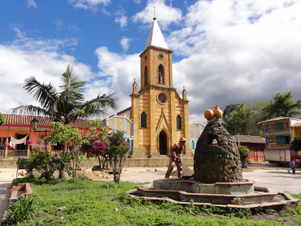Excursión A Boyacá, Conociendo Villa De Leyva, La Catedral De Sal Y Ráquira