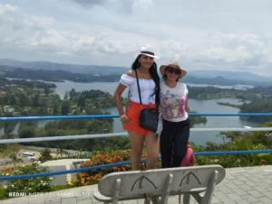 Tour A Guatapé Desde Medellín Con Visita A La Piedra El Peñón De Guatapé, ¡Comparte en familia el lunes 12 de diciembre de 2022!