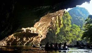 Tour A La Reserva Natural Cañón Del Río Claro: Rafting Y Espeleología, ¡Empaca tu maleta y vámonos el miércoles 18 de septiembre de 2024!