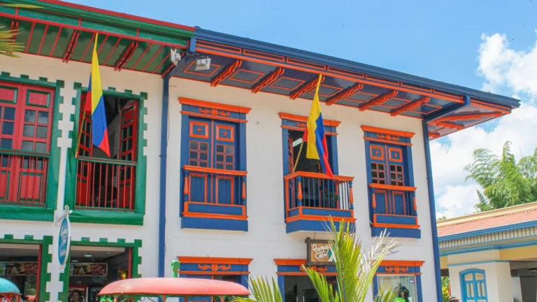 Excursión Terrestre Al Eje Cafetero Desde Medellín, ¡Comparte en familia el viernes 2 de octubre de 2026!