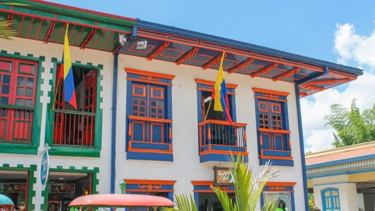 Excursión Terrestre Al Eje Cafetero Desde Medellín, ¡Empaca tu maleta y vámonos el martes 17 de marzo de 2026!