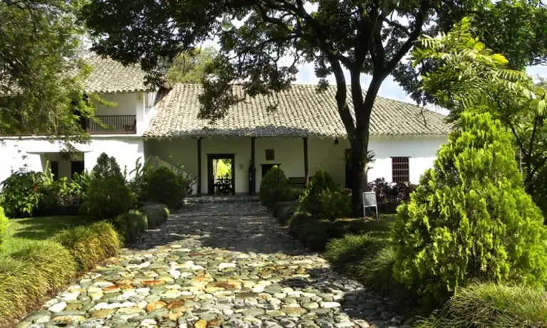 Excursión Terrestre Al Sur De Colombia: Buga, Pasto, Ipiales Y Popayán, ¡Atrévete y viajemos el martes 23 de junio de 2026!