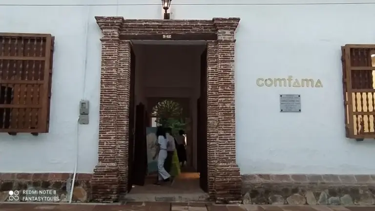Tour Cultural Santa Fe De Antioquia Con Visita Al Puente De Occidente Y Centro Histórico, ¡Acompáñanos el viernes 22 de mayo de 2026!