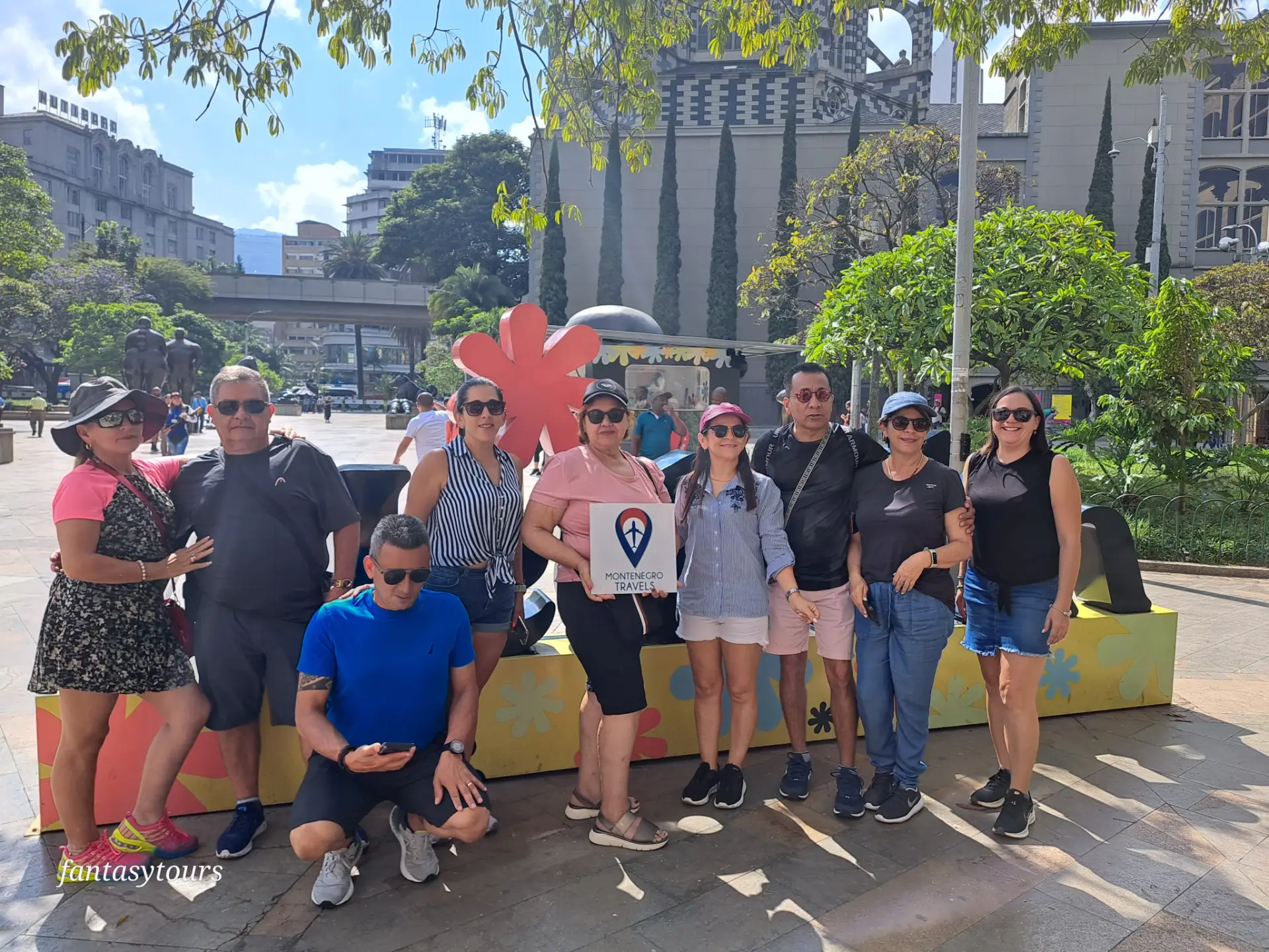 City Tour Medellín + Comuna13: Historia, Cultura Y Transformación Viva, ¡Vamos a disfrutarlo el lunes 20 de julio de 2026!