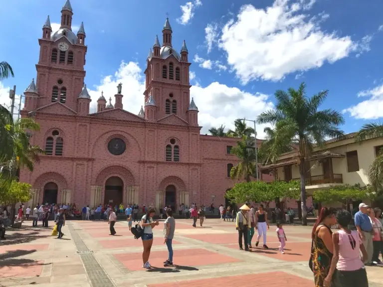 Termales Santa Rosa Con Visita A Buga, ¡Vívelo este sábado 15 de agosto de 2026!
