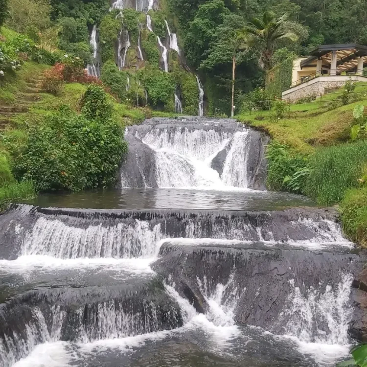 Aventura Parque Del Café, Manizales Y Termales, ¡Empaca tu maleta y vámonos el sábado 1 de agosto de 2026!