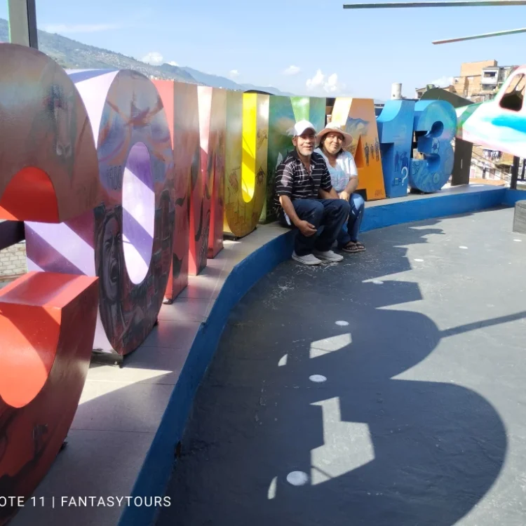 City Tour Por Medellín Con Graffitour, Ingreso Al Acuario Y Recorrido En Metro Y Metro Cable, ¡Viaje programado para el lunes 13 de febrero de 2023!