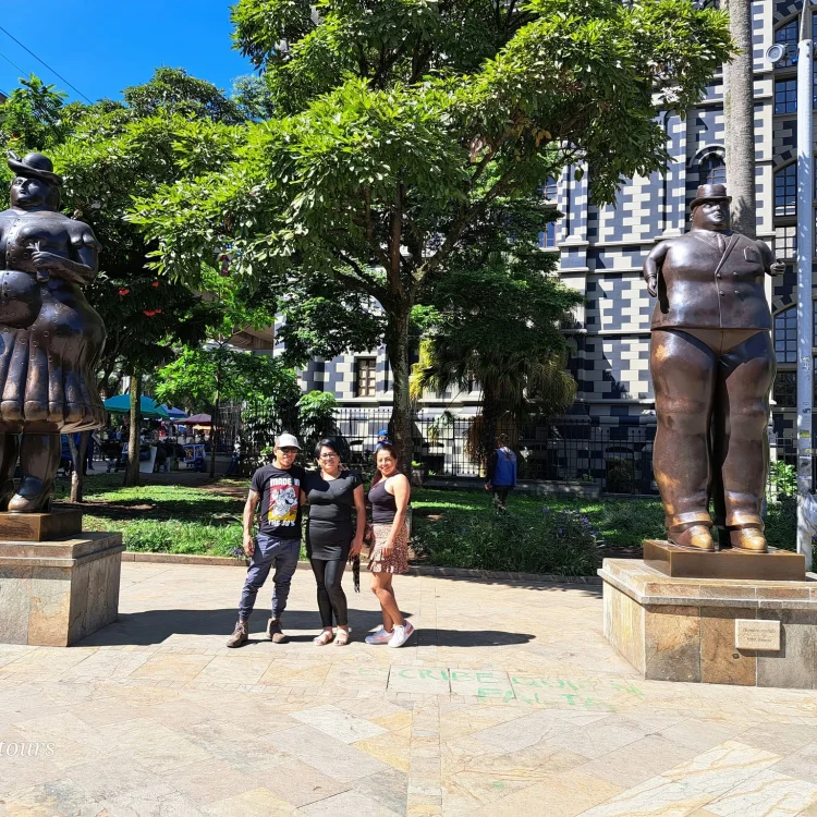 City Tour Por Medellín, Conociendo La Ciudad De La Eterna Primavera, ¡Listos para viajar el jueves 9 de octubre de 2025!