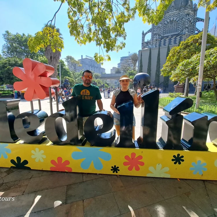 City Tour Por Medellín, Conociendo La Ciudad De La Eterna Primavera, ¡Vamos a disfrutarlo el lunes 20 de octubre de 2025!