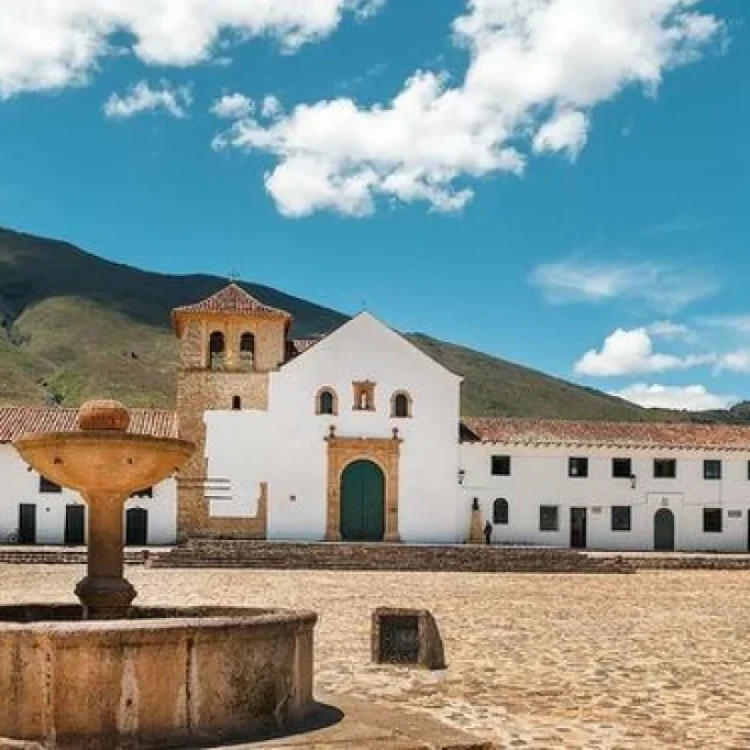 Excursión A Boyacá, Conociendo Villa De Leyva, La Catedral De Sal Y Ráquira, ¡Empaca tu maleta y vámonos el martes 15 de abril de 2025!