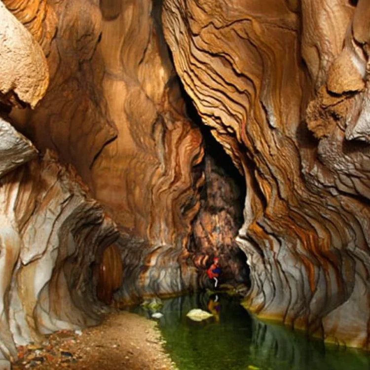 Excursión A Río Claro Desde Medellín: Rafting Y Espeleología, ¡Descubre este destino el domingo 13 de agosto de 2023!