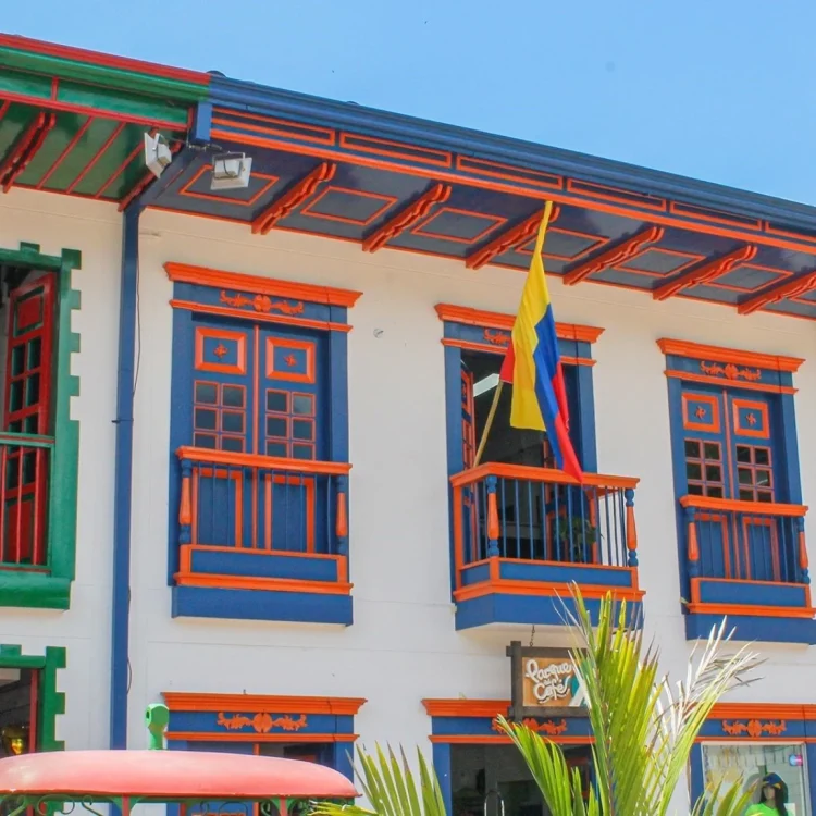 Excursión Terrestre Al Eje Cafetero Desde Medellín, ¡Empaca tu maleta y vámonos el martes 8 de abril de 2025!