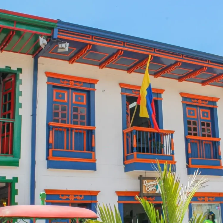 Excursión Terrestre Al Eje Cafetero Desde Medellín, ¡Empaca tu maleta y vámonos el viernes 2 de octubre de 2026!