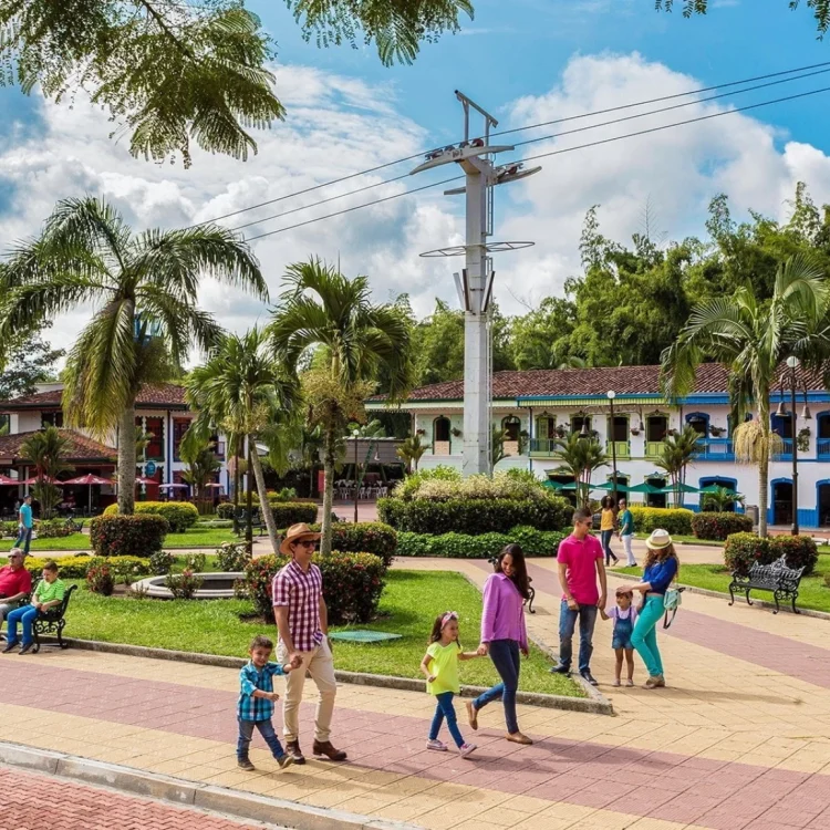 Excursión Terrestre Al Eje Cafetero Desde Medellín, ¡Listos para viajar el viernes 21 de junio de 2024!