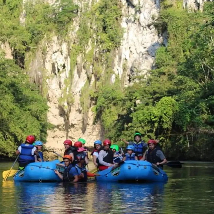 Santorini + Rafting, Día De Sol Al Santorini Colombiano Desde Medellín, ¡Acompáñanos el viernes 3 de abril de 2026!