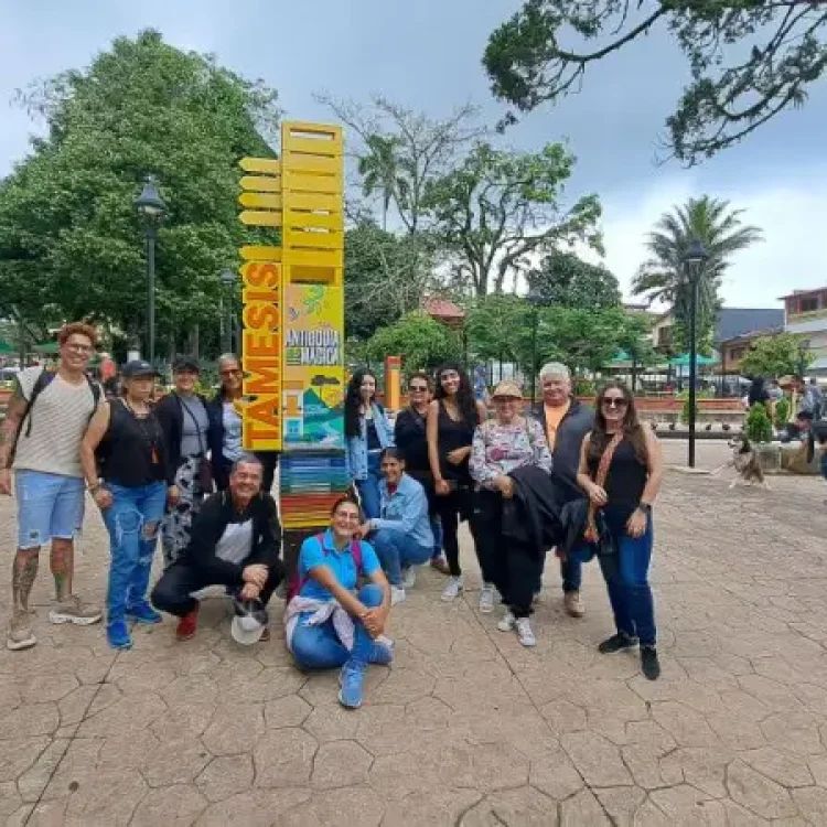 Támesis Y Caramanta, Encanto Vivo Del Suroeste Desde Medellin, ¡Comparte en familia el sábado 23 de enero de 2027!