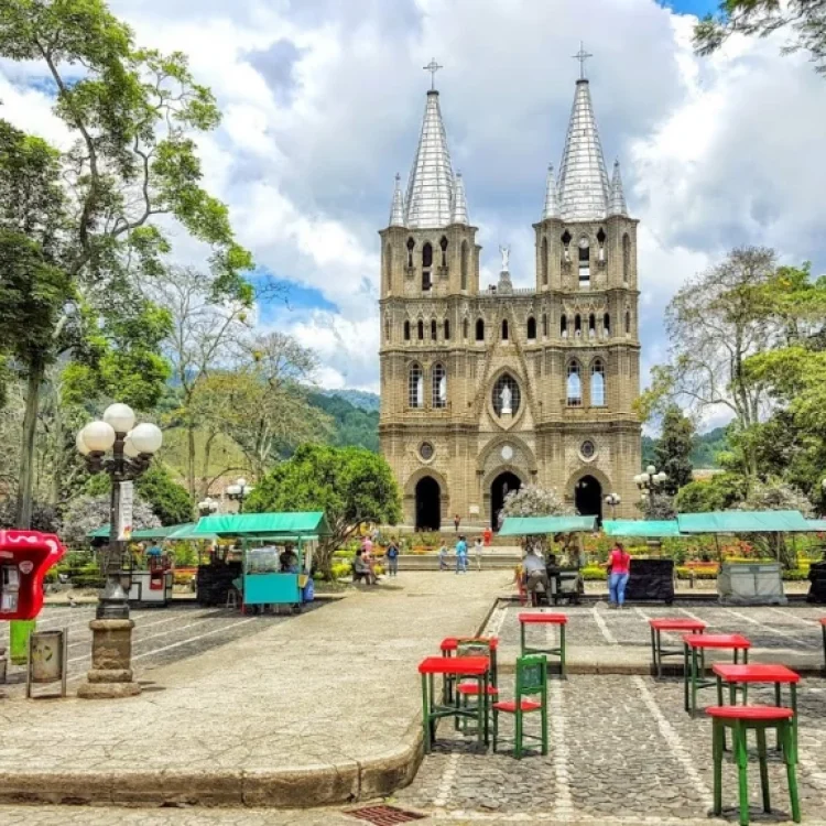 Tour A El Jardín, Antioquia, ¡Viaja este domingo 3 de mayo de 2026!