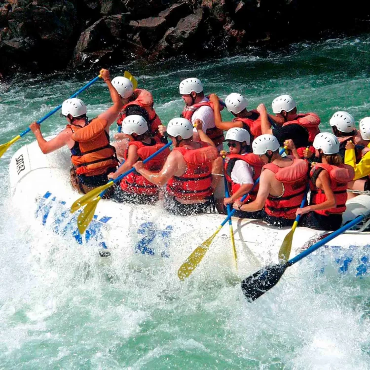 Tour A La Reserva Natural Cañón Del Río Claro: Rafting Y Espeleología, ¡Vamos a disfrutarlo el domingo 28 de enero de 2024!