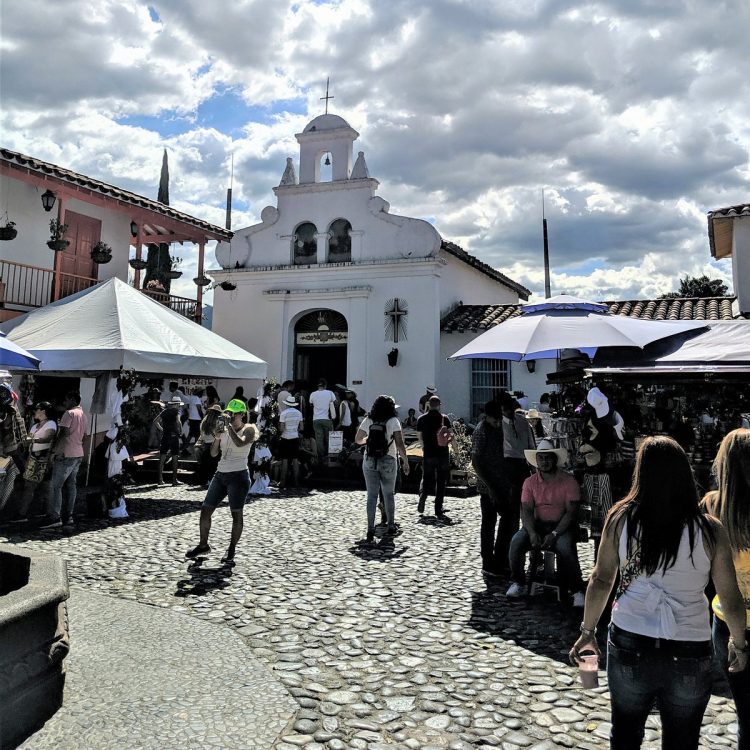 small-church-in-the-plaza